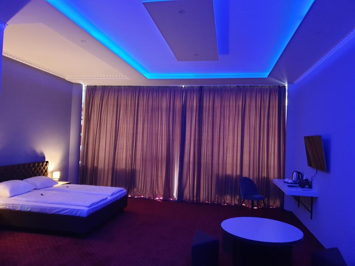 Lex Trend Hotel イルピン エクステリア 写真