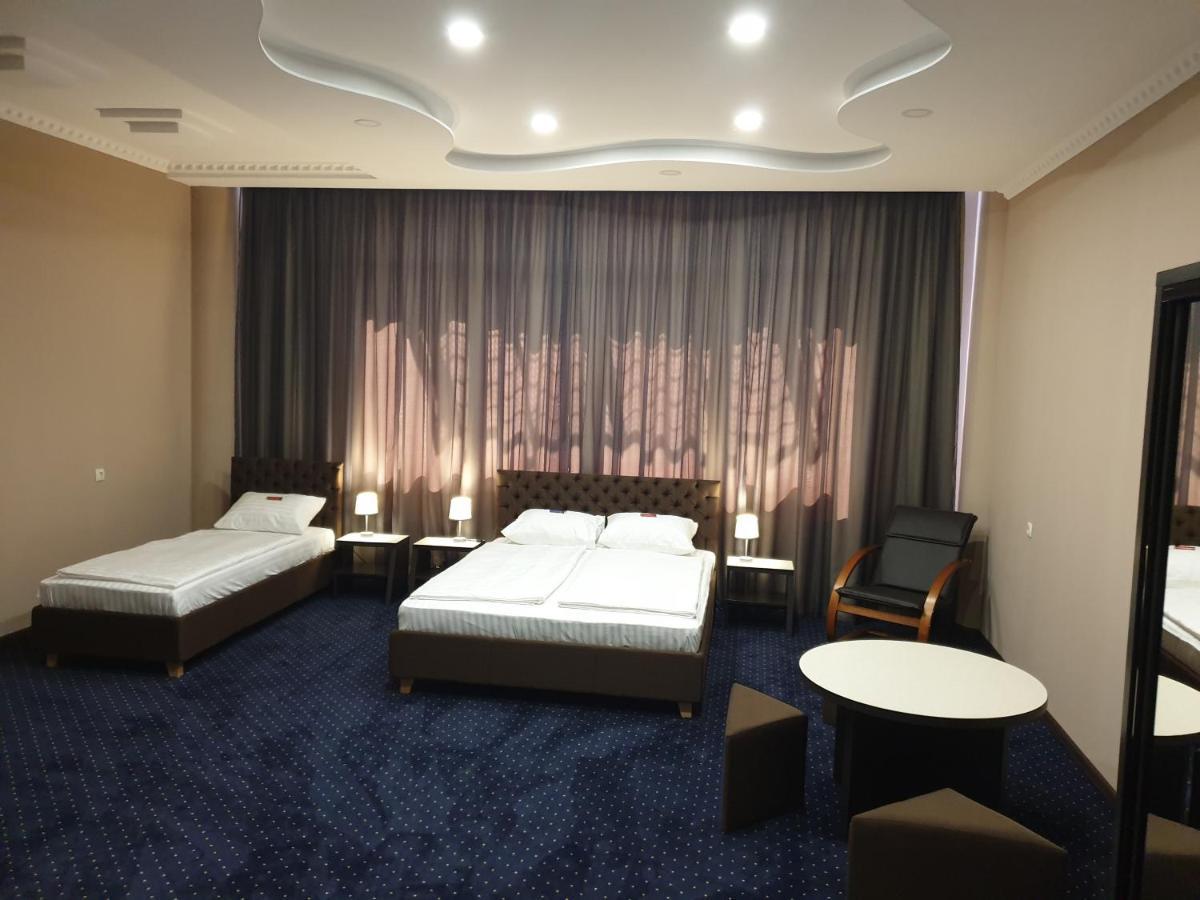 Lex Trend Hotel イルピン エクステリア 写真