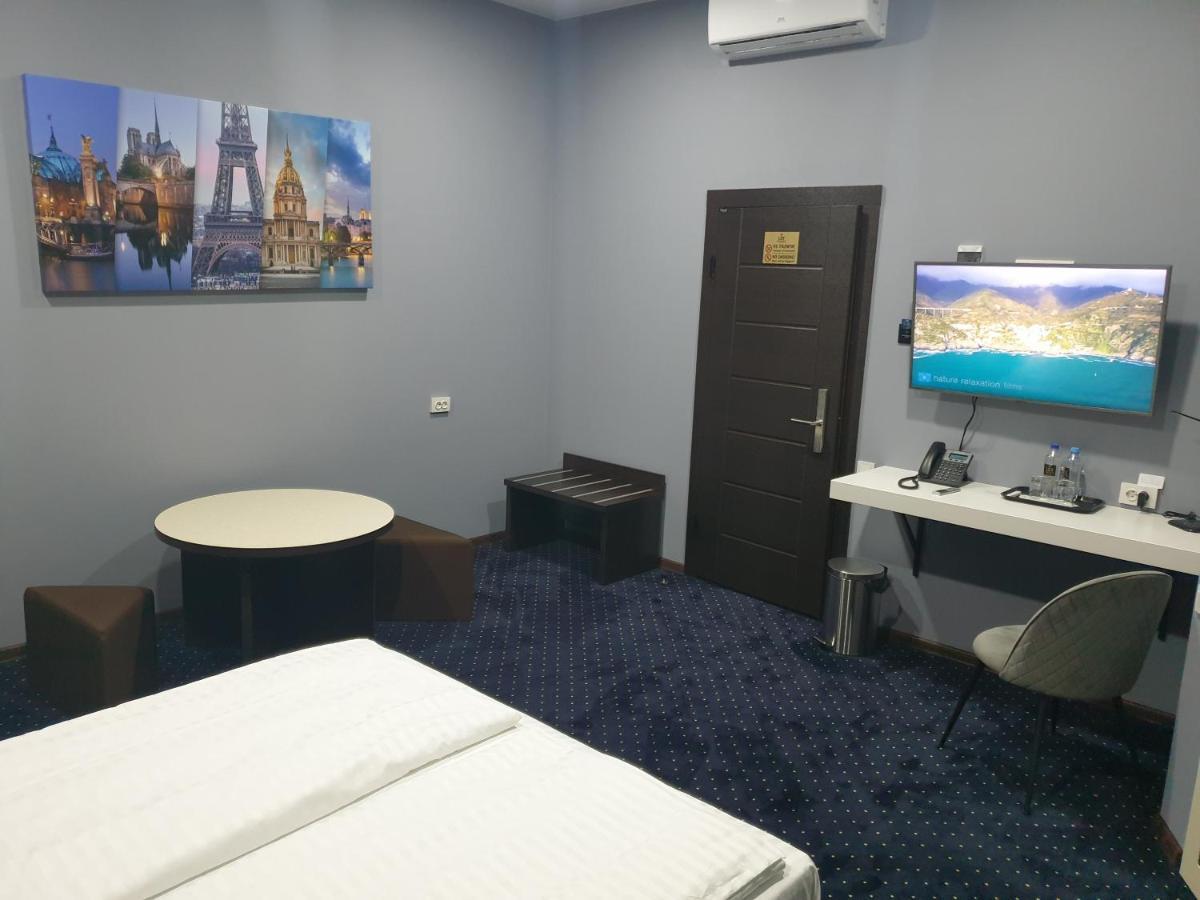 Lex Trend Hotel イルピン エクステリア 写真