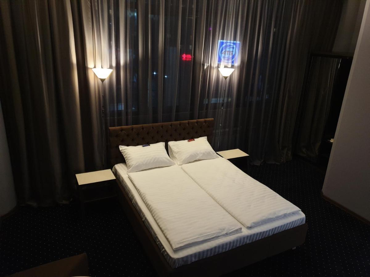 Lex Trend Hotel イルピン エクステリア 写真